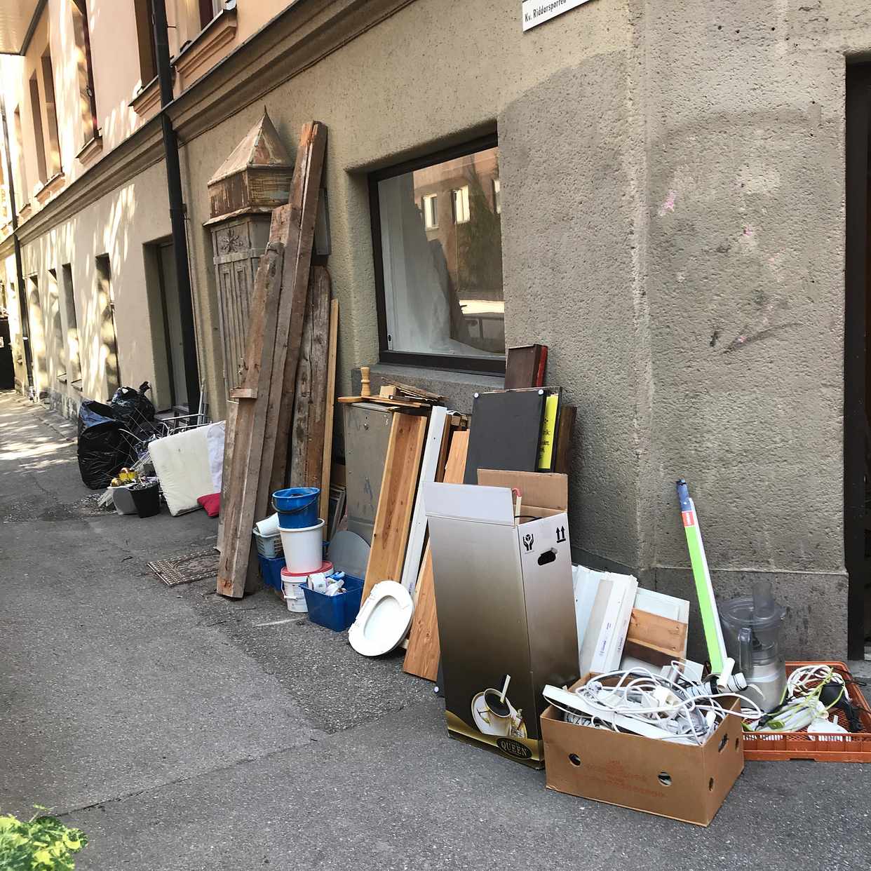 image of Sorterat avfall förråd - Stockholm