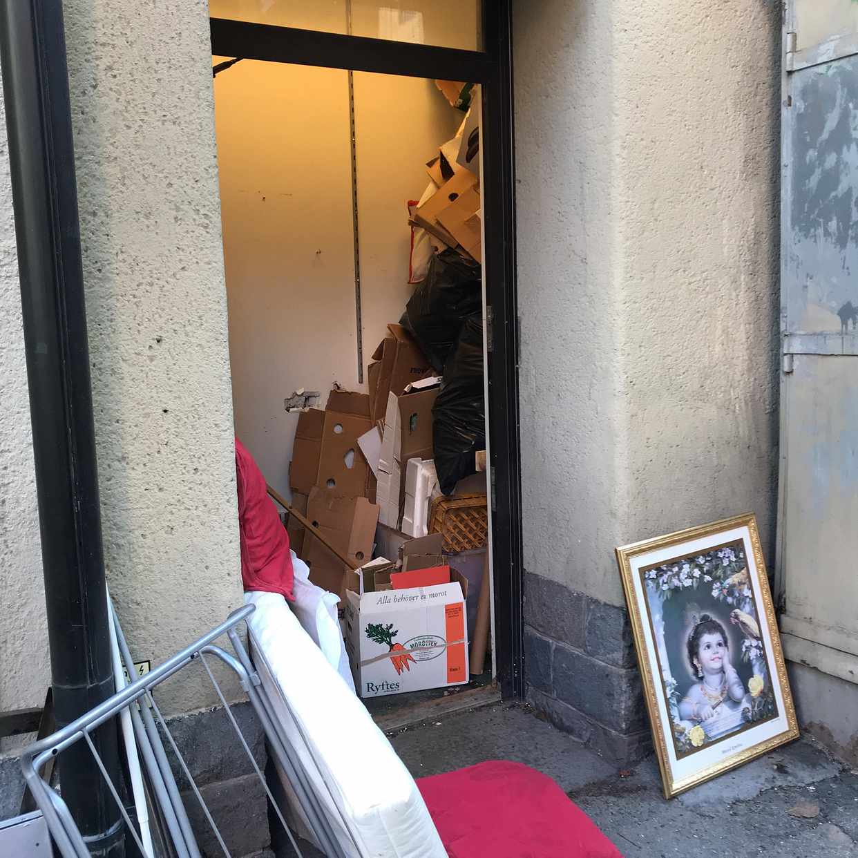 image of Sorterat avfall förråd - Stockholm