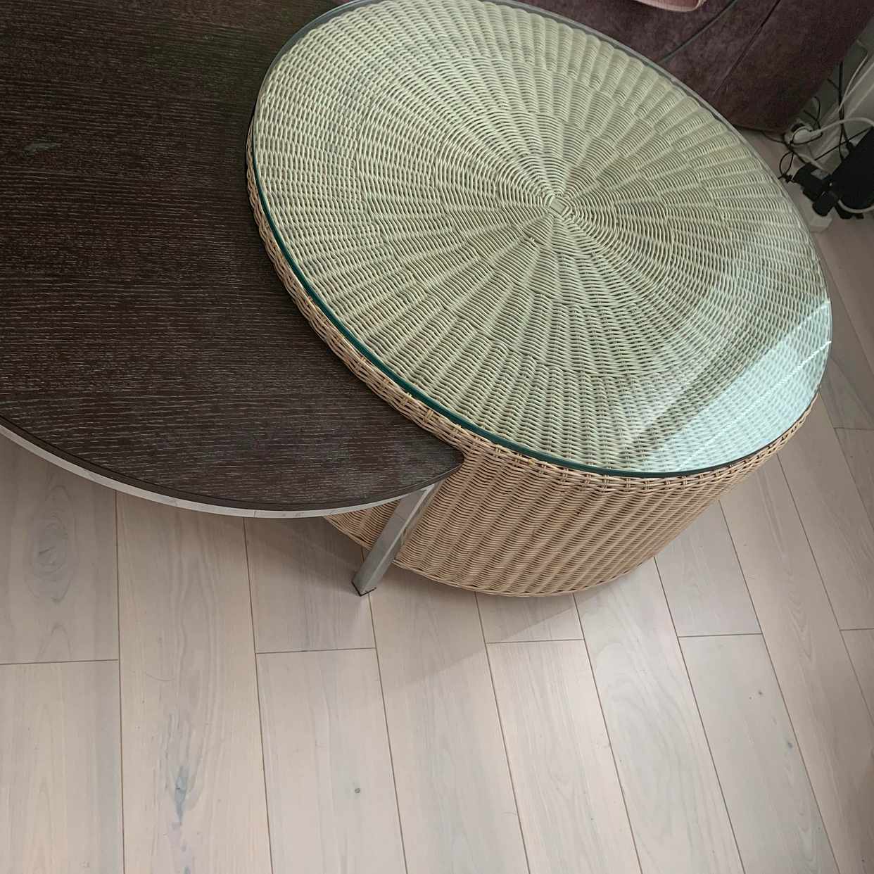image of Bord plus mini pall/soffa - Stockholms Stad