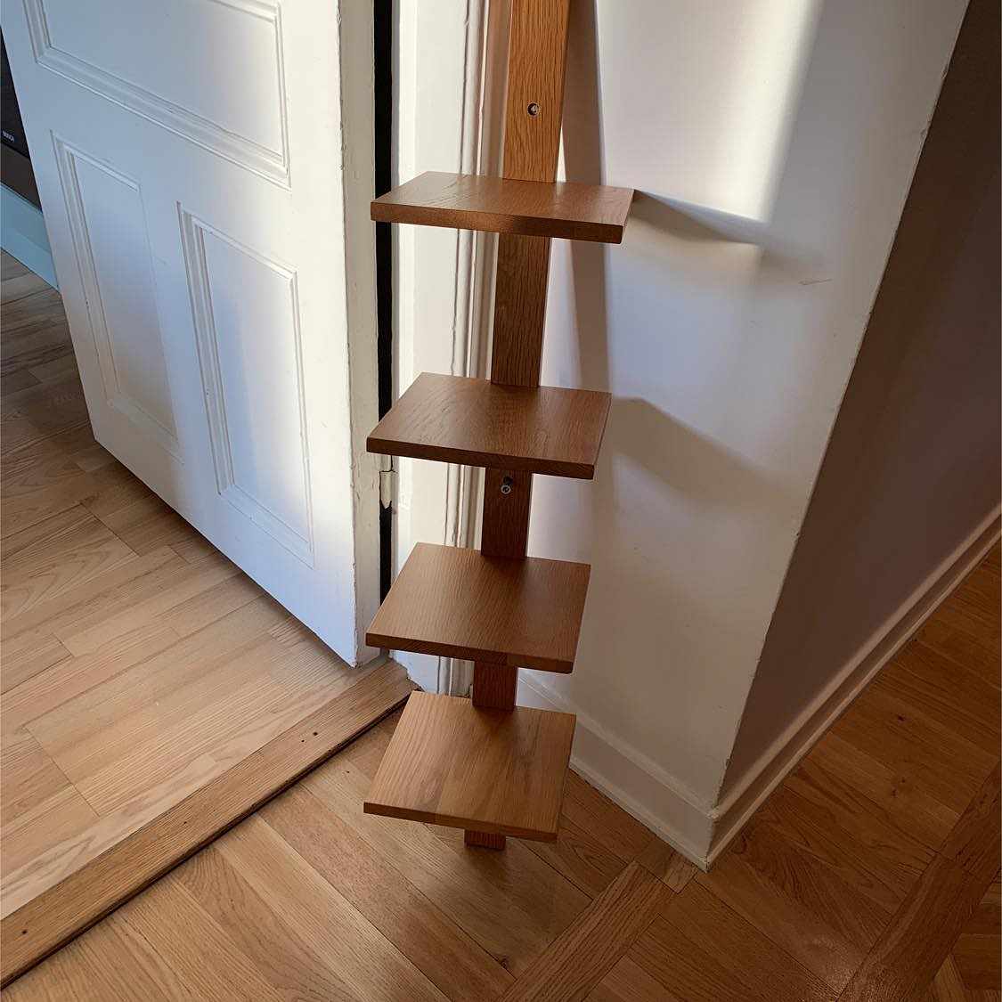 image of Shelves (wall mounted) - Stockholm City