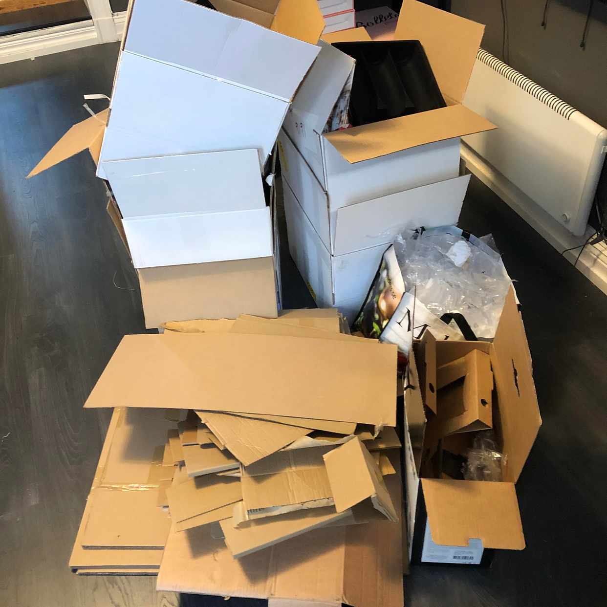 image of Kartonger samt emballage - Stockholm