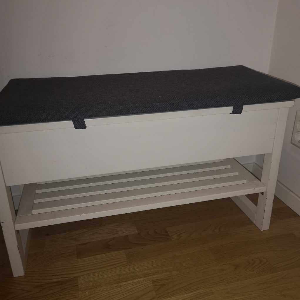 image of Hallbänk med förvaring - Stockholm