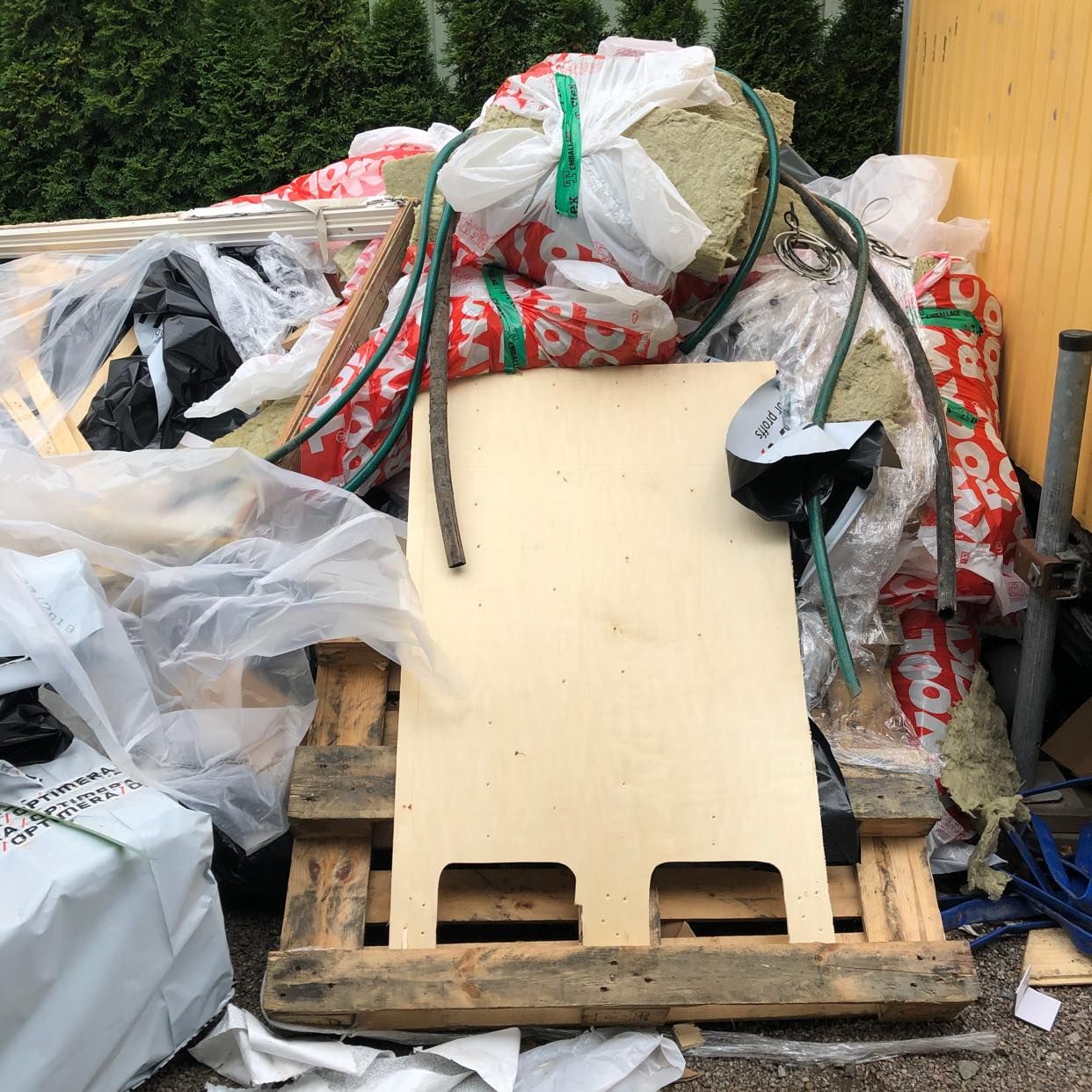 image of Byggavfall återvinning - Täby