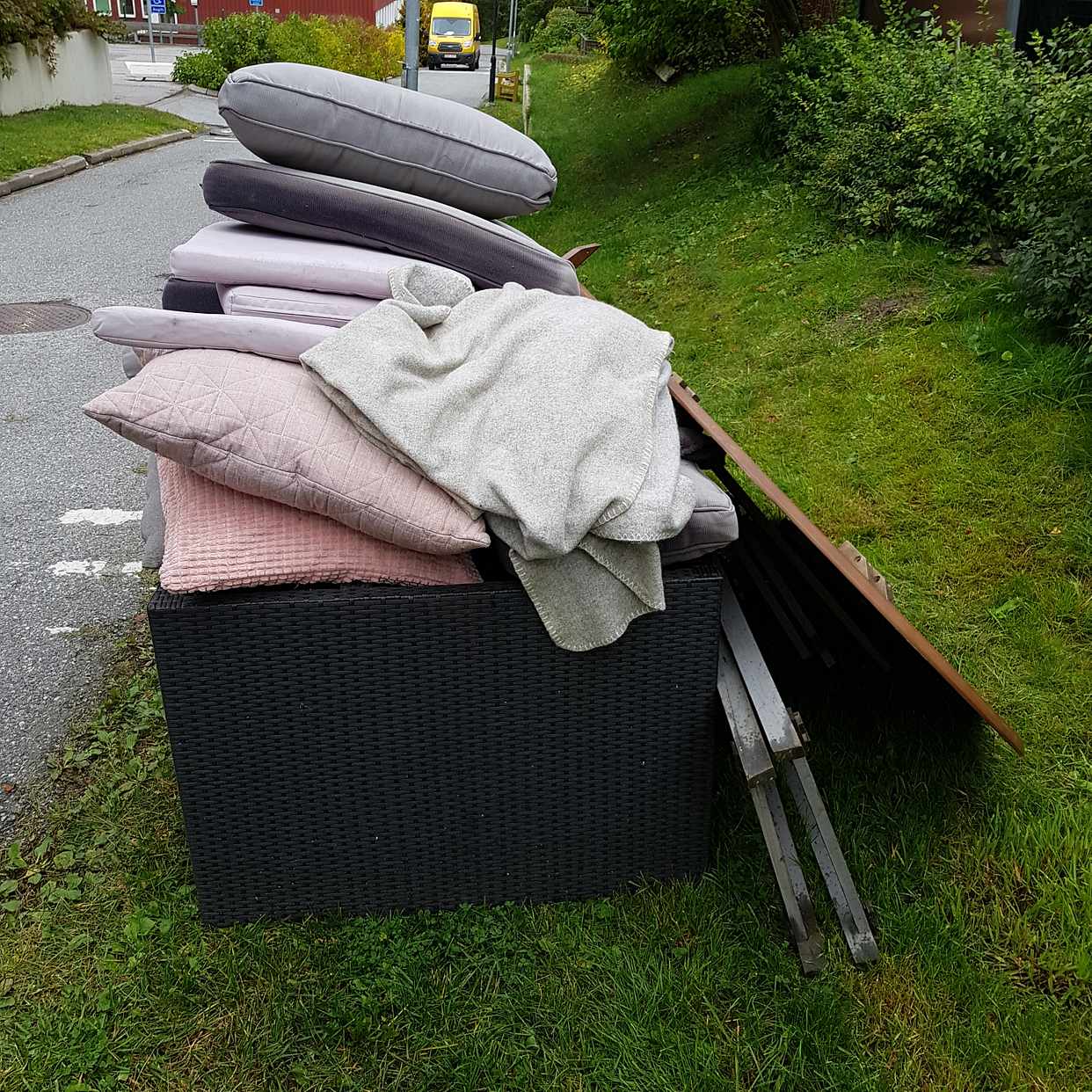 image of Utemöbler - Saltsjöbaden