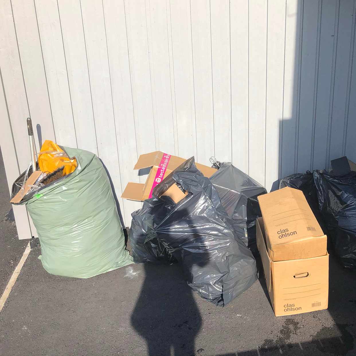 image of Massor med skräp - Vendelsö