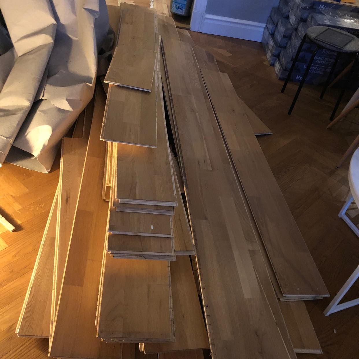 Utrivet golv och lister