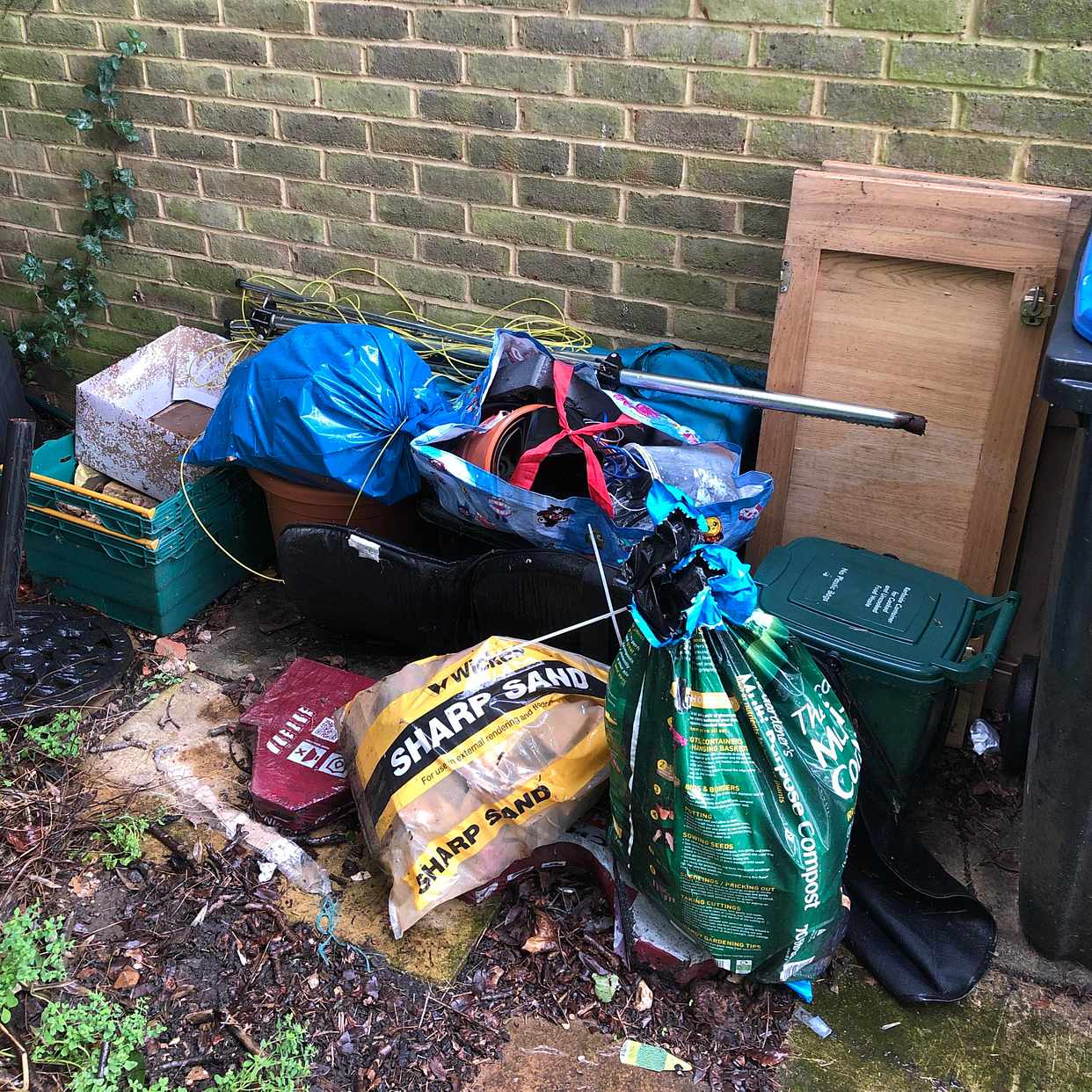 image of Collection/recycling - Chertsey