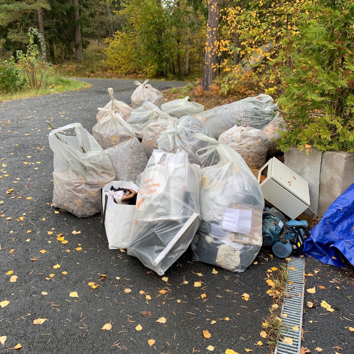 image of Trädgårdsavfall och texti - Värmdö