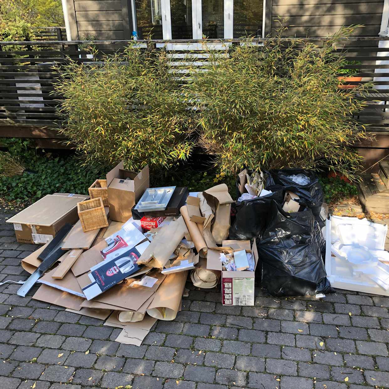 image of Blandat till tippen - Älvsjö