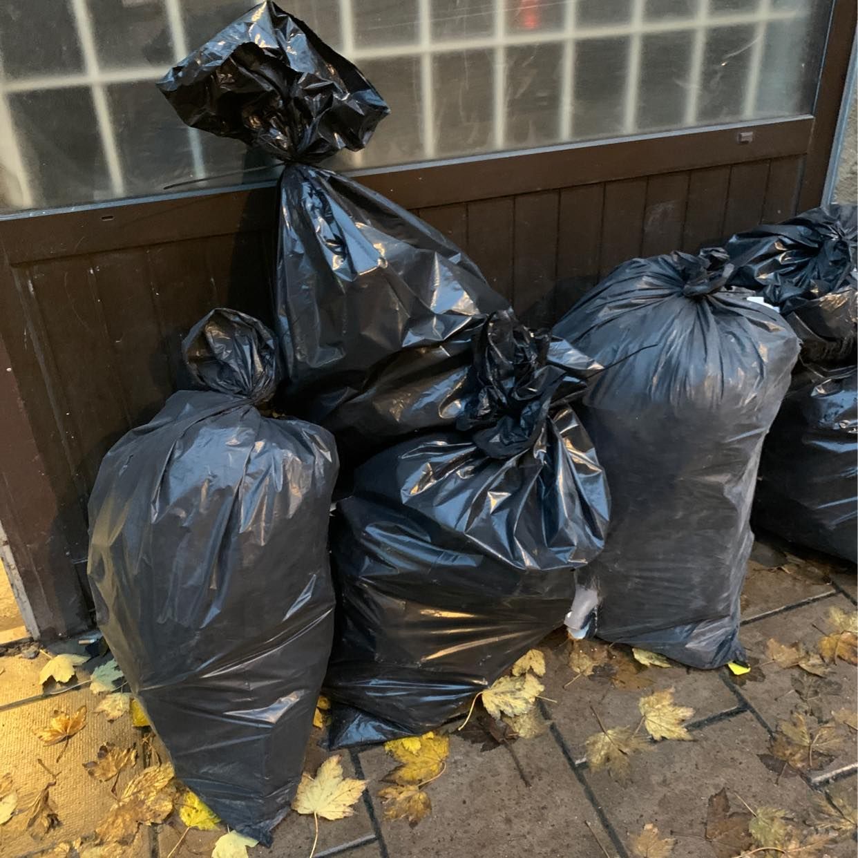 image of säckar med byggavfall - Stockholms Stad