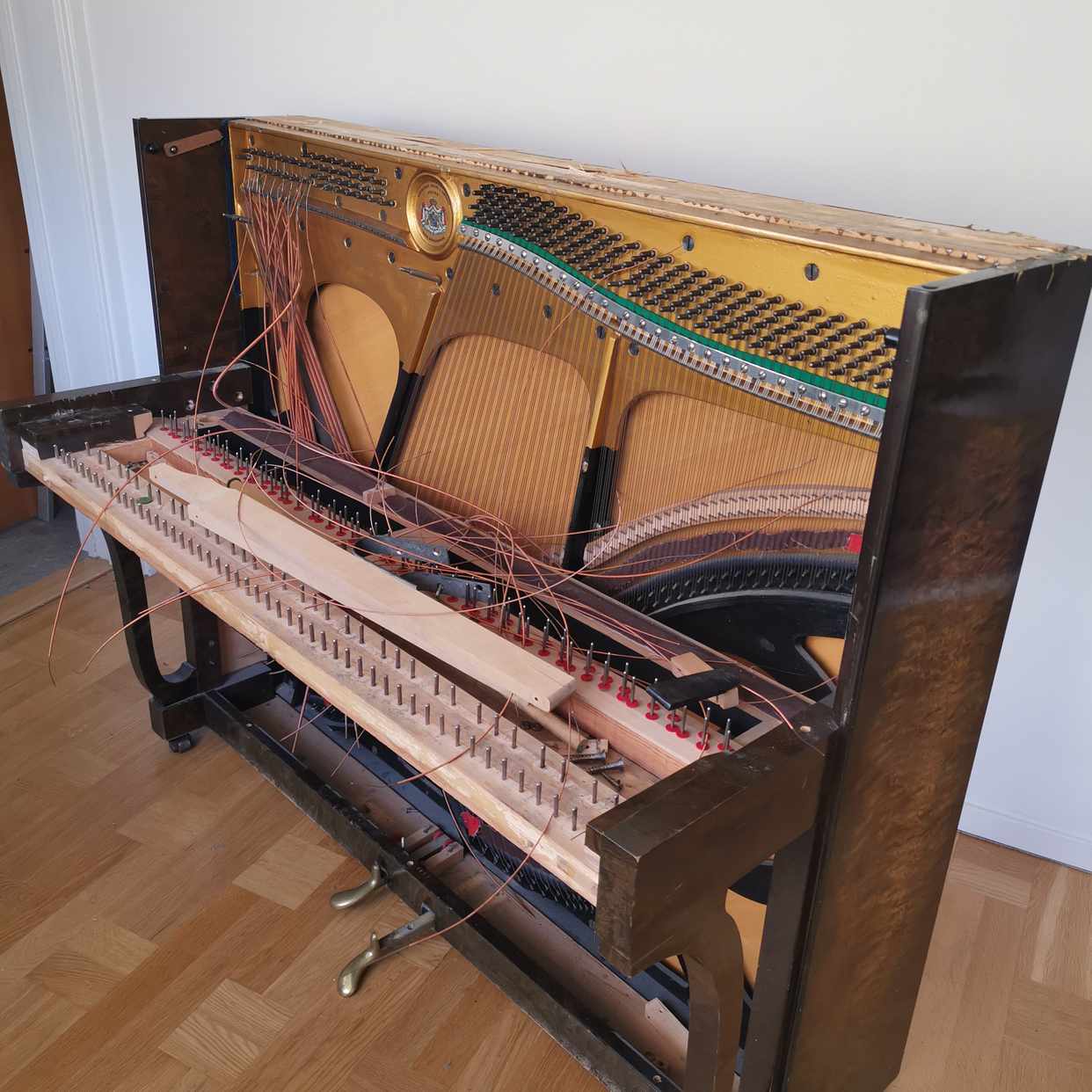 image of Mellan piano för att slän - Bromma