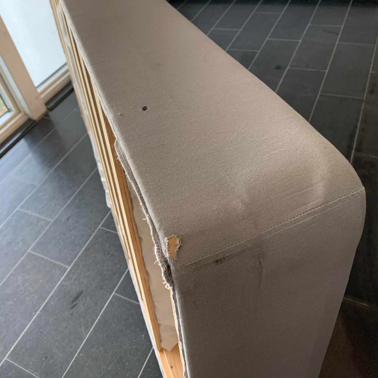 image of Ikea säng 90 x 200 köras - 