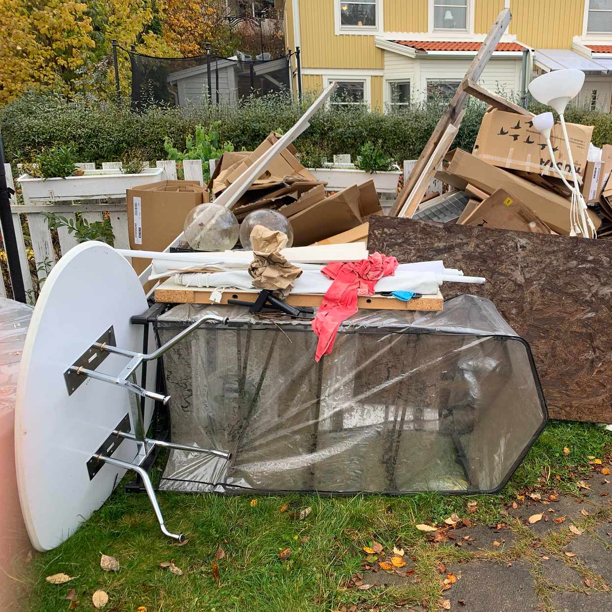 image of Sopor, kartonger & bord - Grödinge