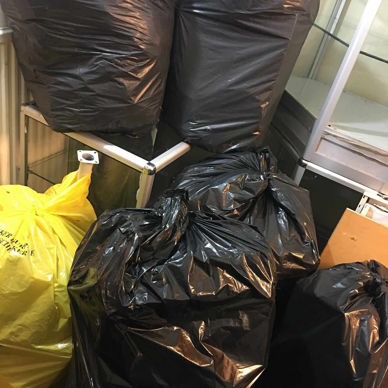 image of Mix bags of garbage - Järfälla