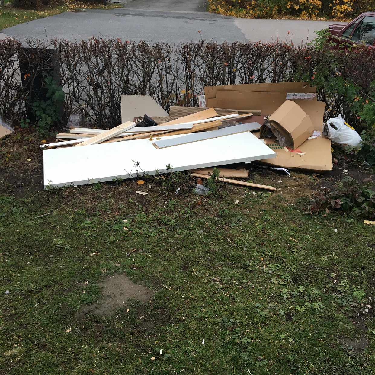 image of Bråte och en innerdörr. - Upplands Väsby