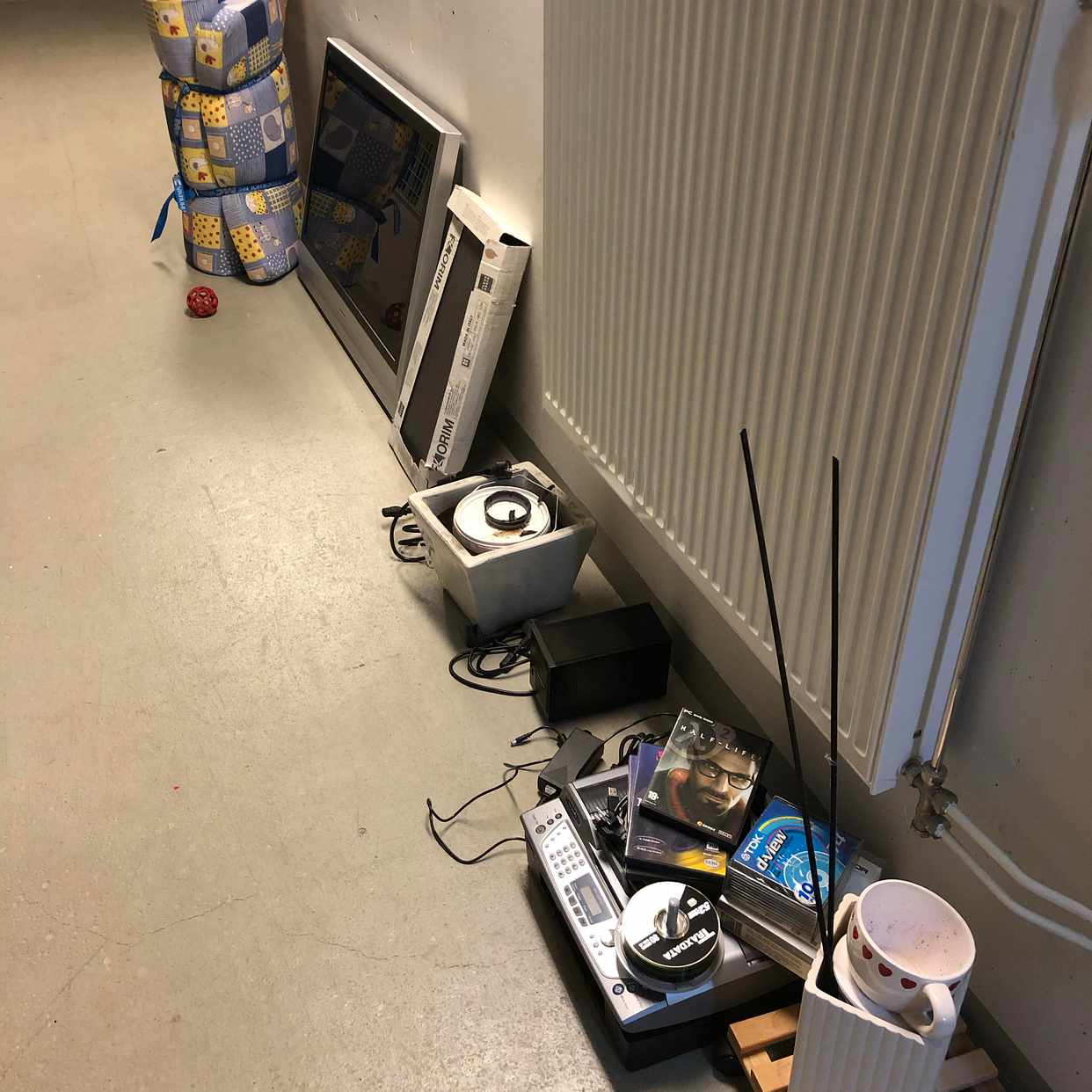 image of Tv 42 tums + skrivare mm - Stockholm