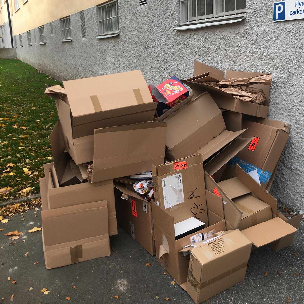 image of Kartonger och lite plast - Stockholms Stad