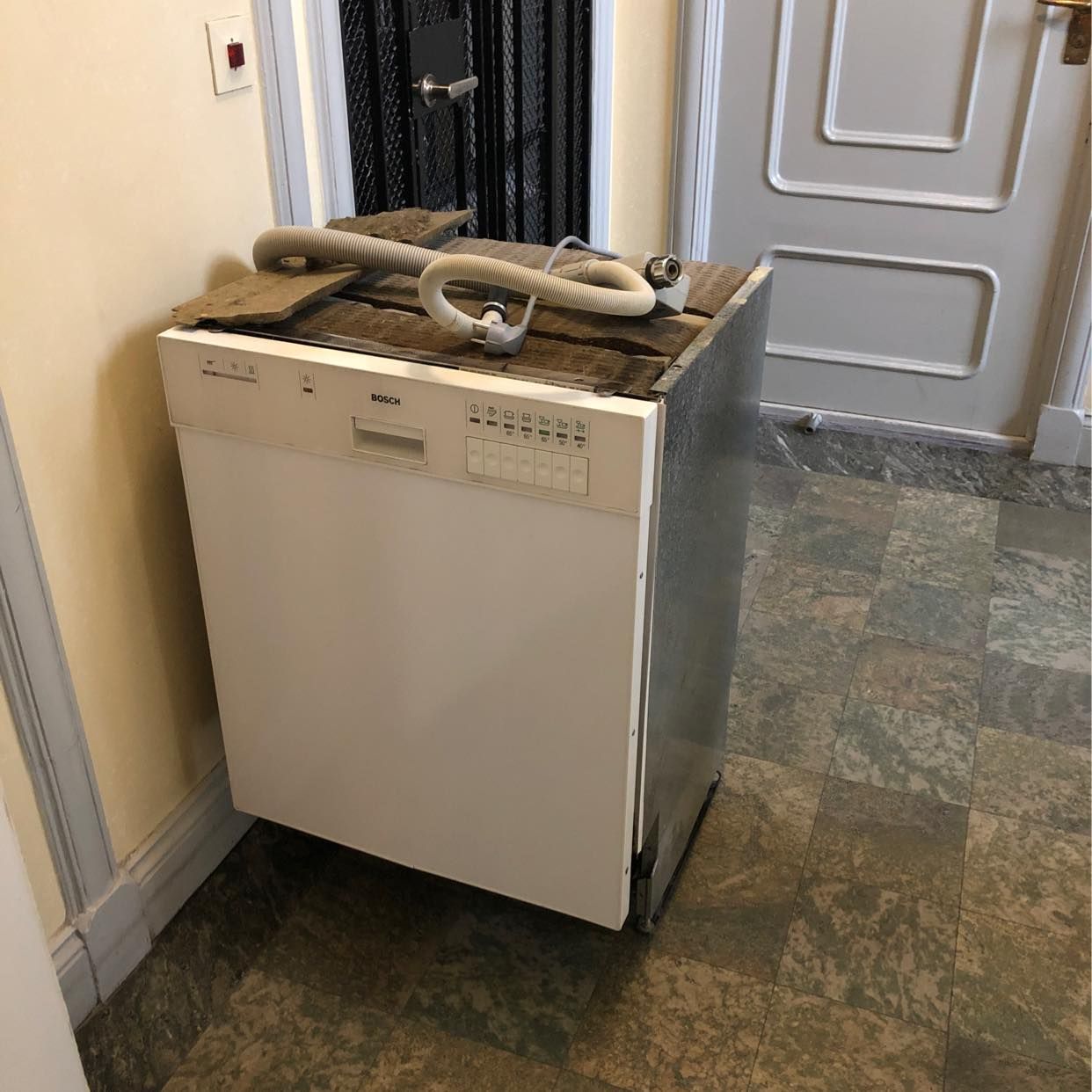 image of Dishwasher + recycling - Stockholm City