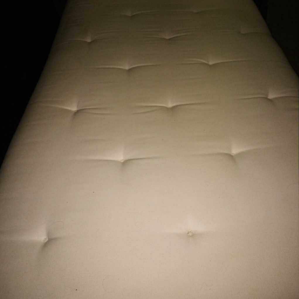 image of 90 sm wide bed - Huddinge