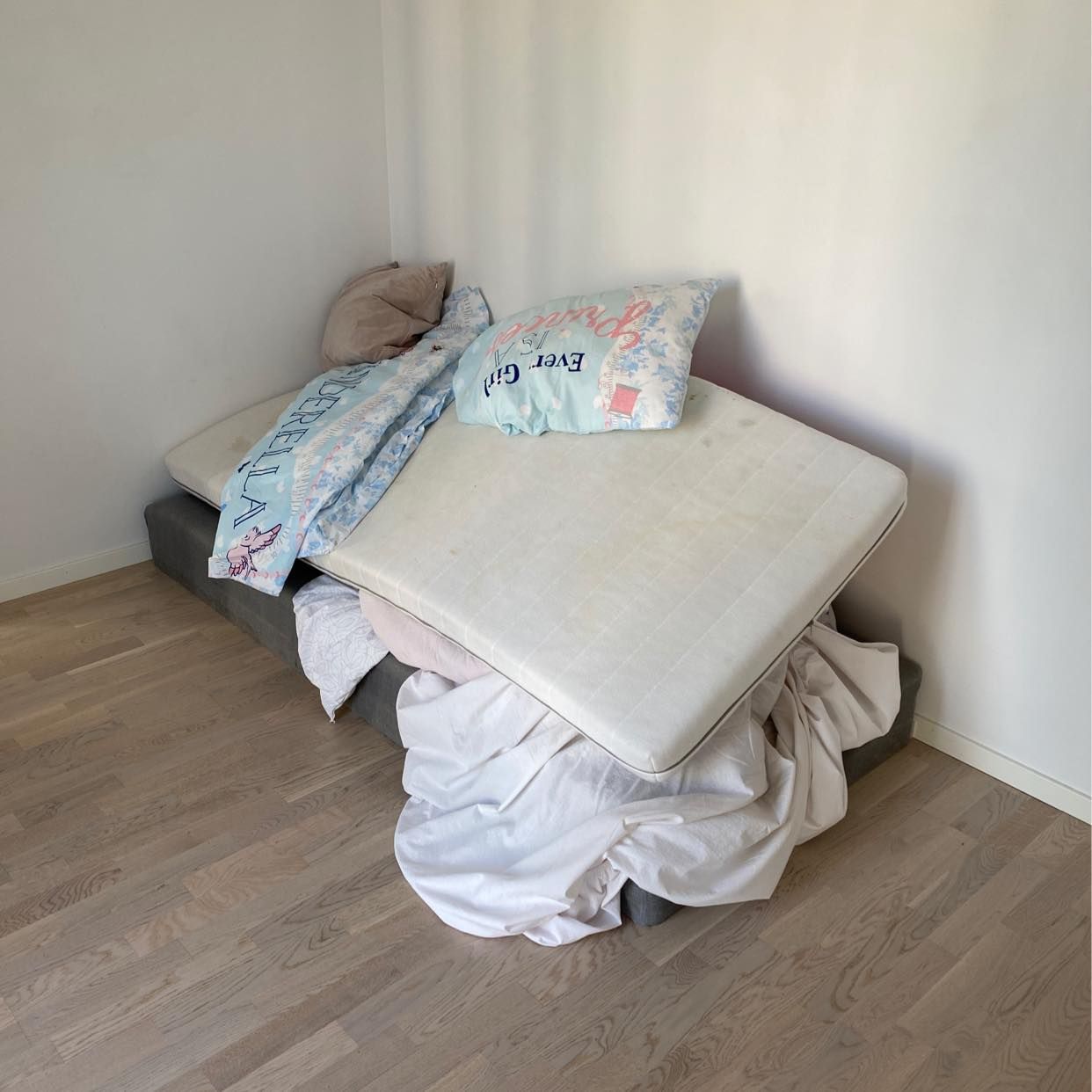 image of Old furniture - Järfälla