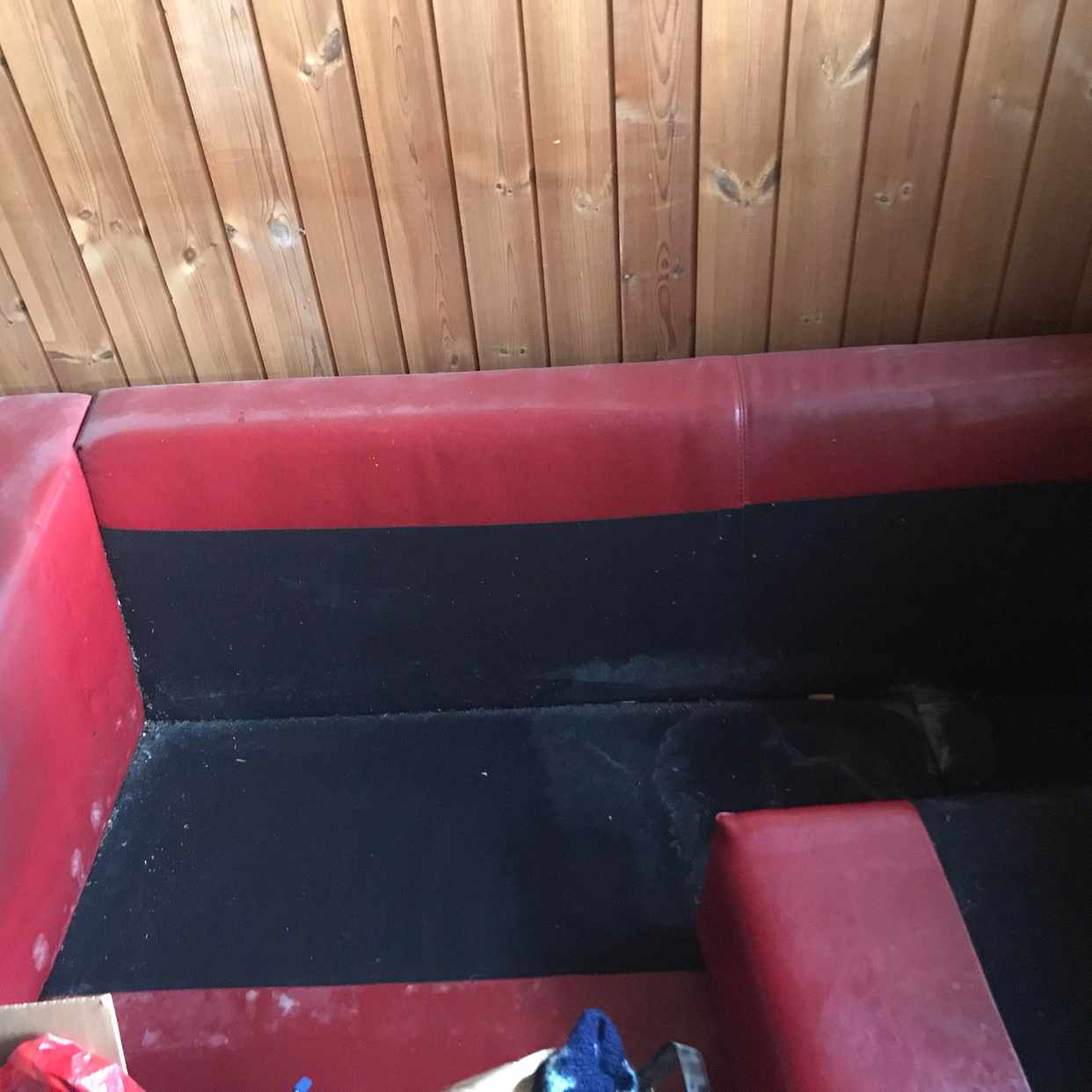 image of Soffa i källare o uppfart - Danderyd