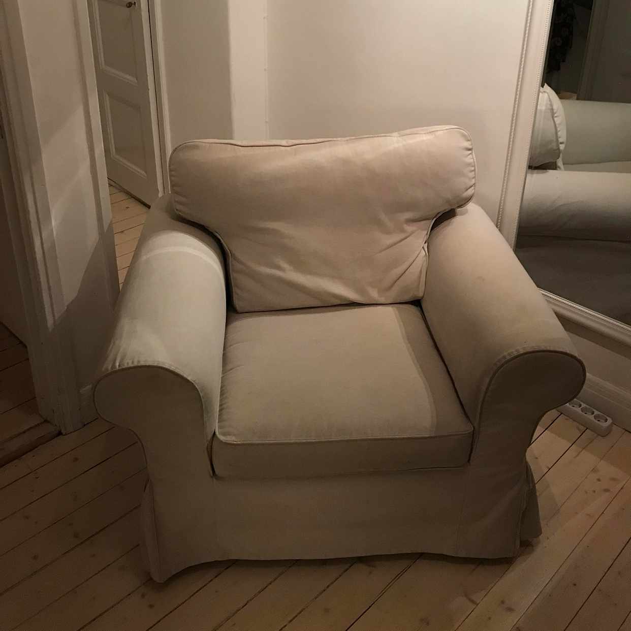 image of Soffa och fåtölj - 