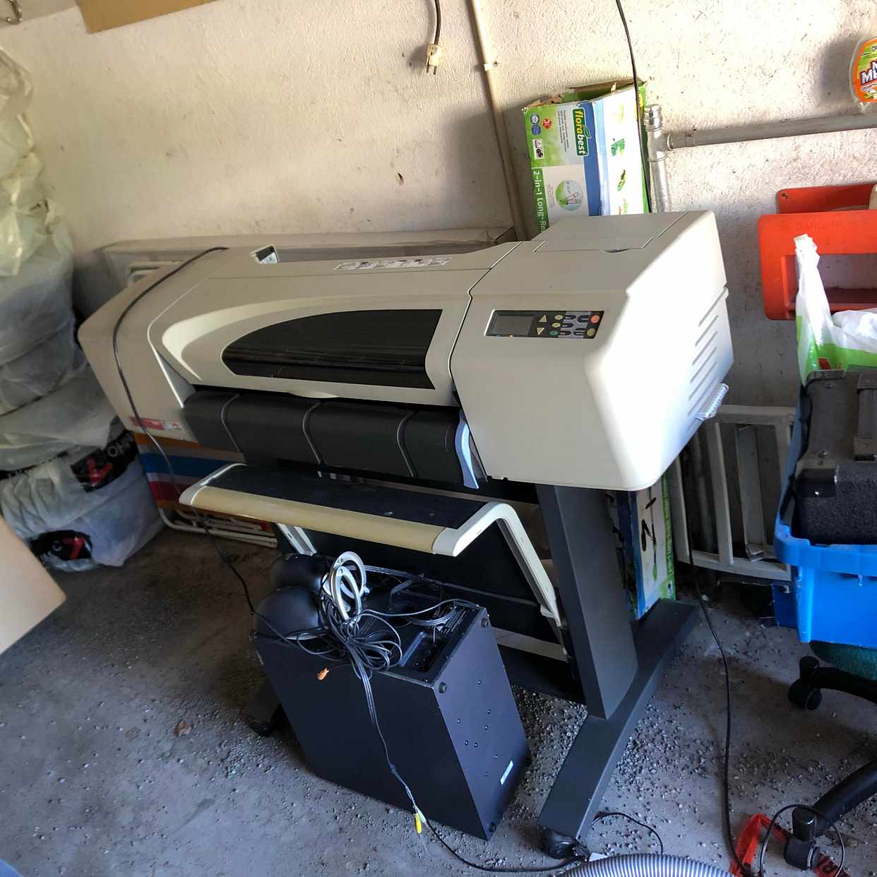 image of Tv, soffor, A1 HPskrivare - Järfälla