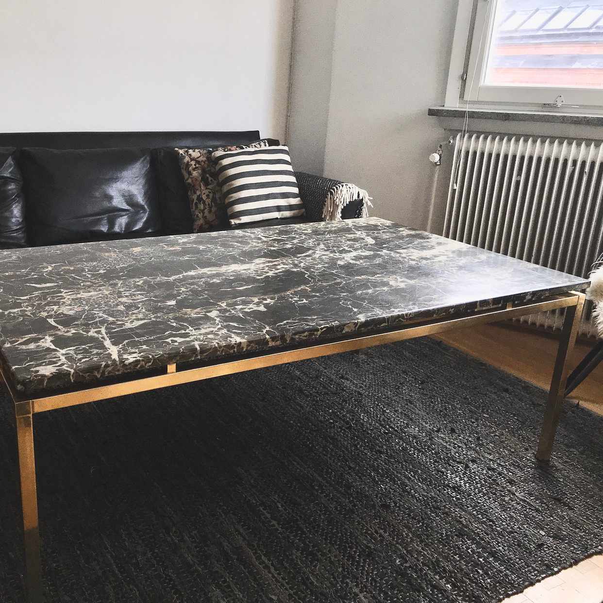 image of Soffbord i marmor - Stockholms Stad