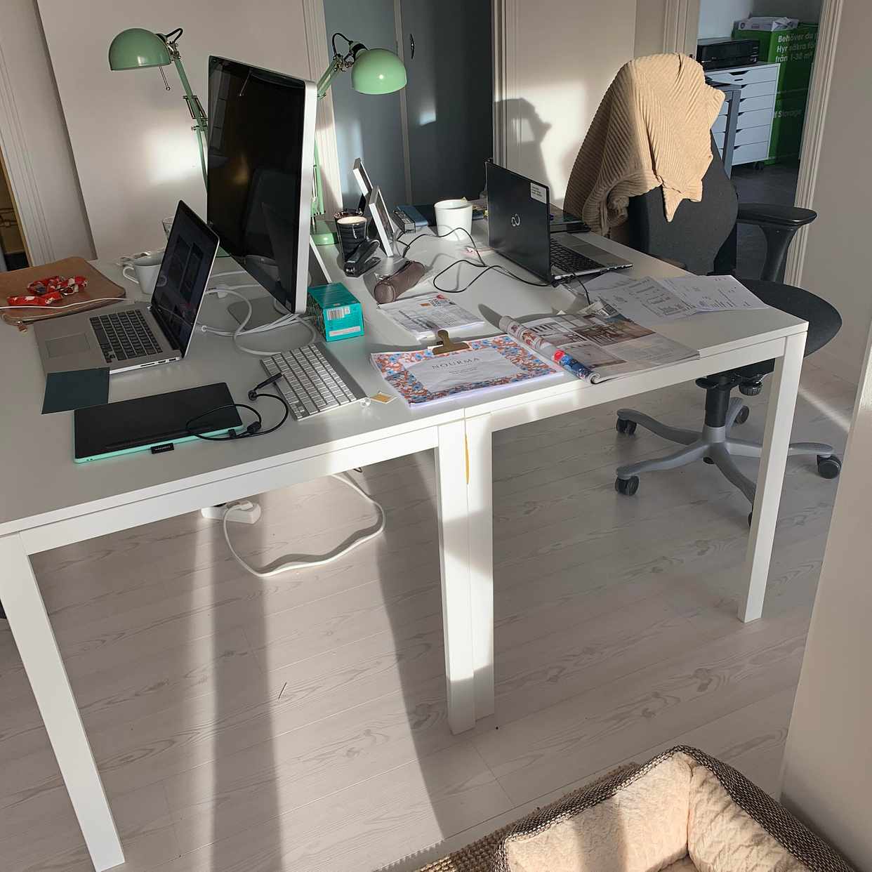 image of 2 skrivbord + 2 stolar - 
