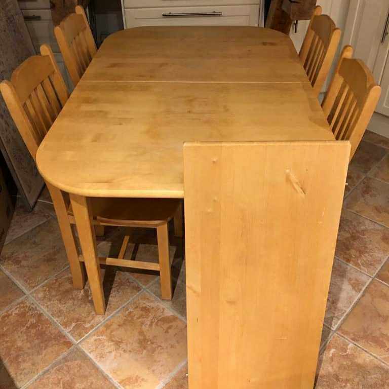image of Bord och 4 stolar - Stockholm