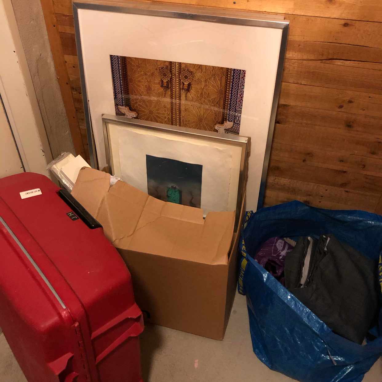 image of 2 fåtöljer och lite extrq - Stockholm