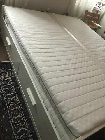 image of Ikea säng Brimnes - 