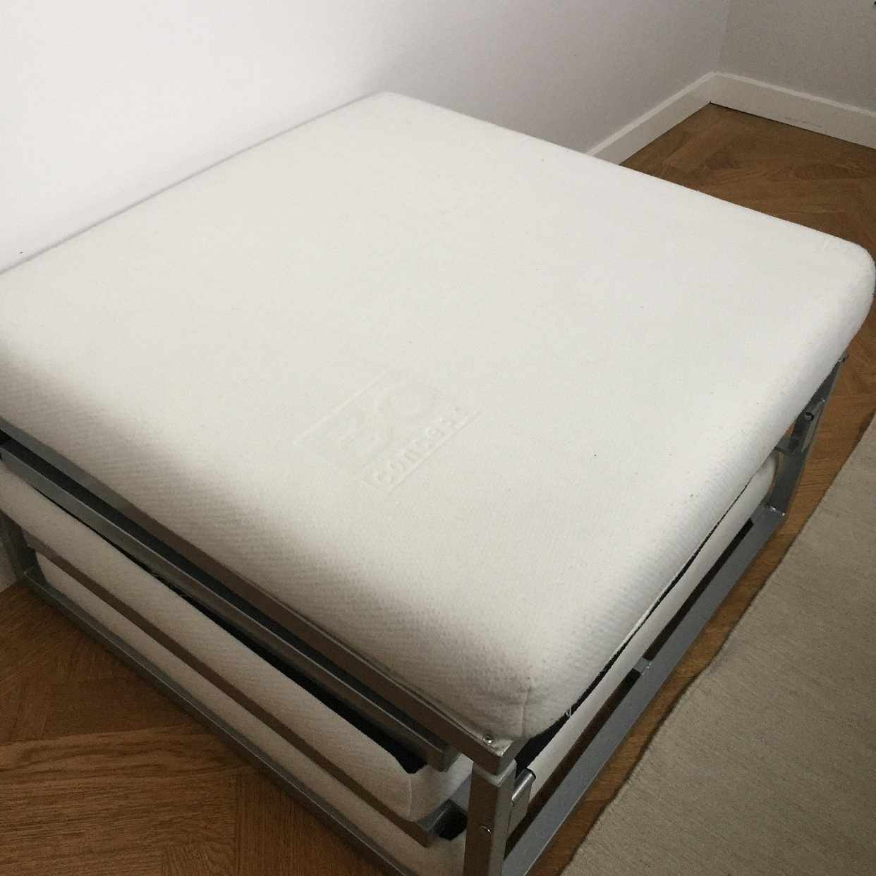 image of Puff/ihopfällbar säng - 