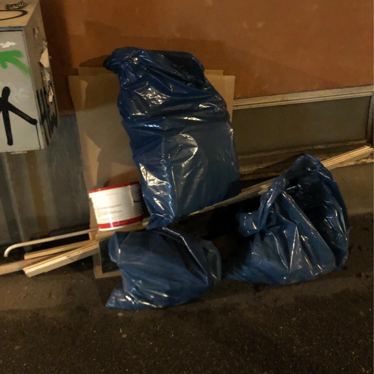 image of Trä, plast papper - Stockholm