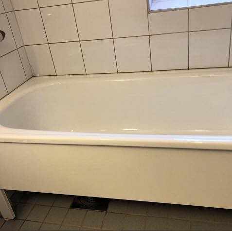 image of Bathtub pickup & drop off - 