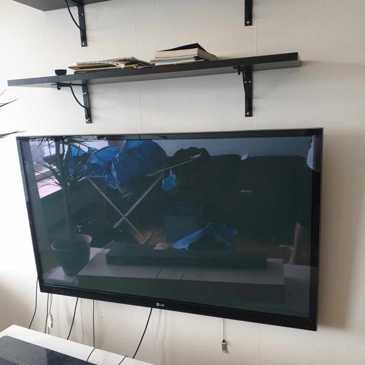 image of Trasig tv 60tum - Hägersten