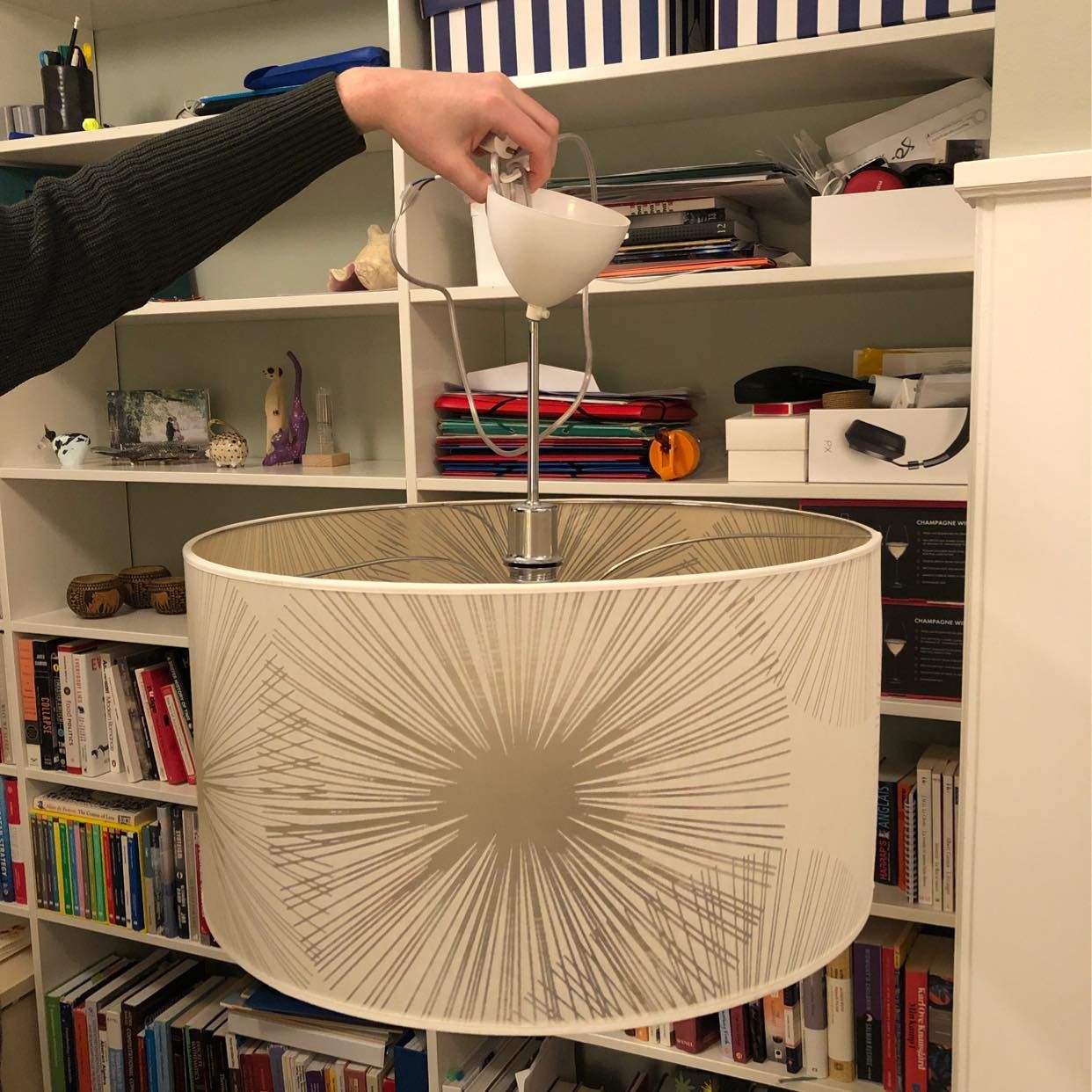 image of Taklampa o 2 lampskärmar - Stockholm