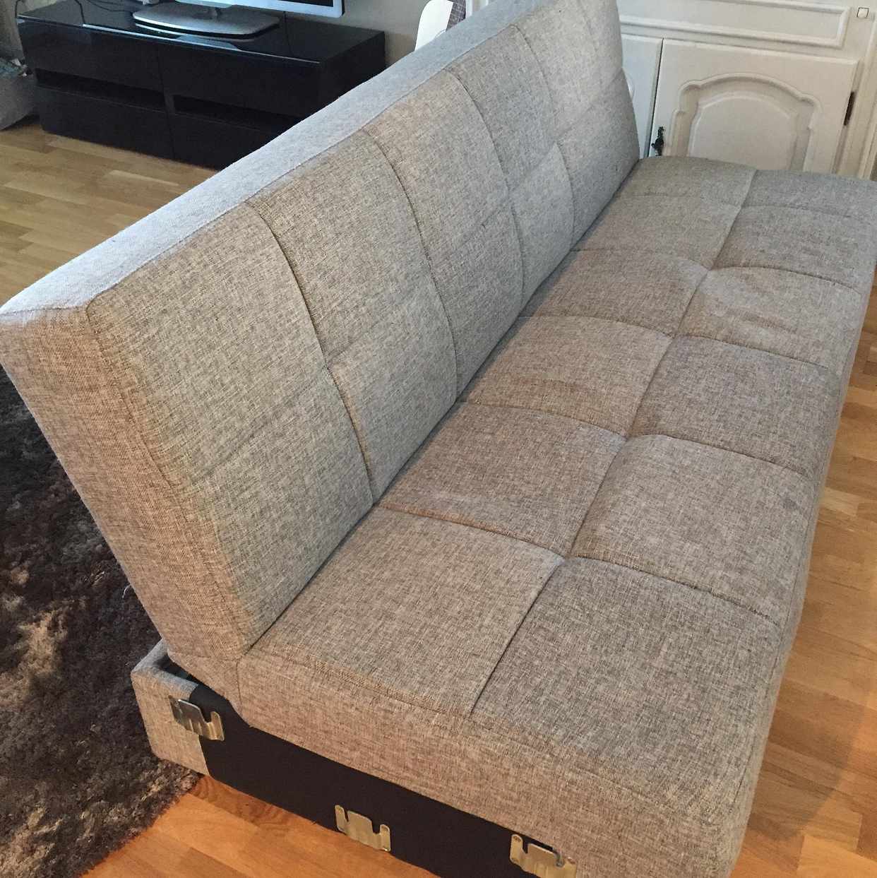 image of Sofa - Hässelby