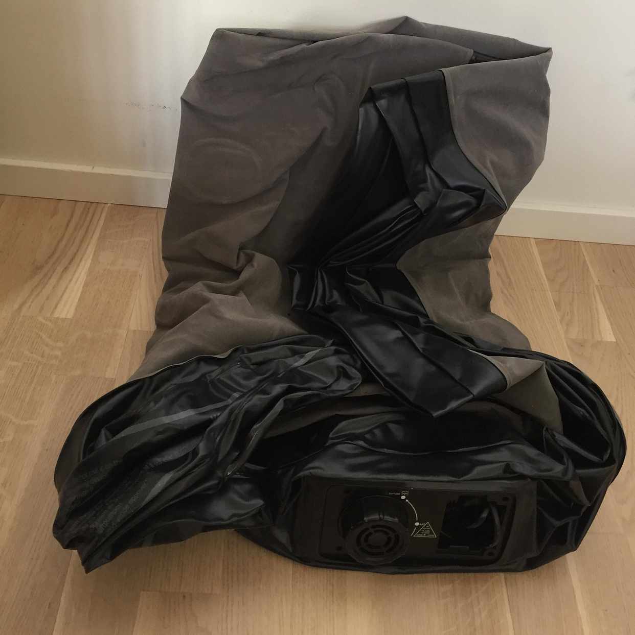 image of Air bed, looses air - Nacka