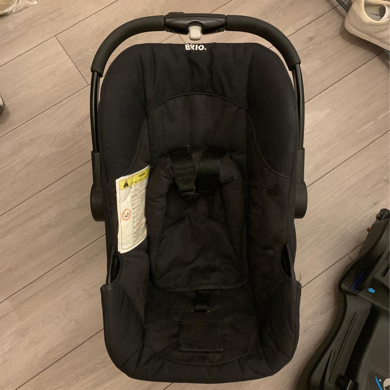 image of Brio car seat with base - Bandhagen
