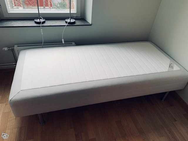 image of IKEA Sutlan säng SILSAND  - 