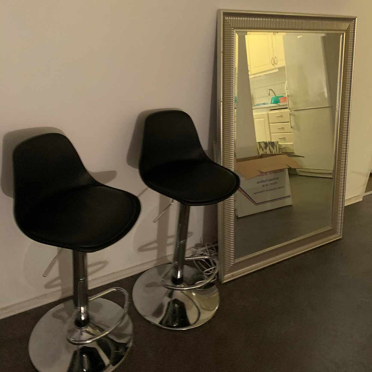 image of 210säng,TV+flyttlådor - 