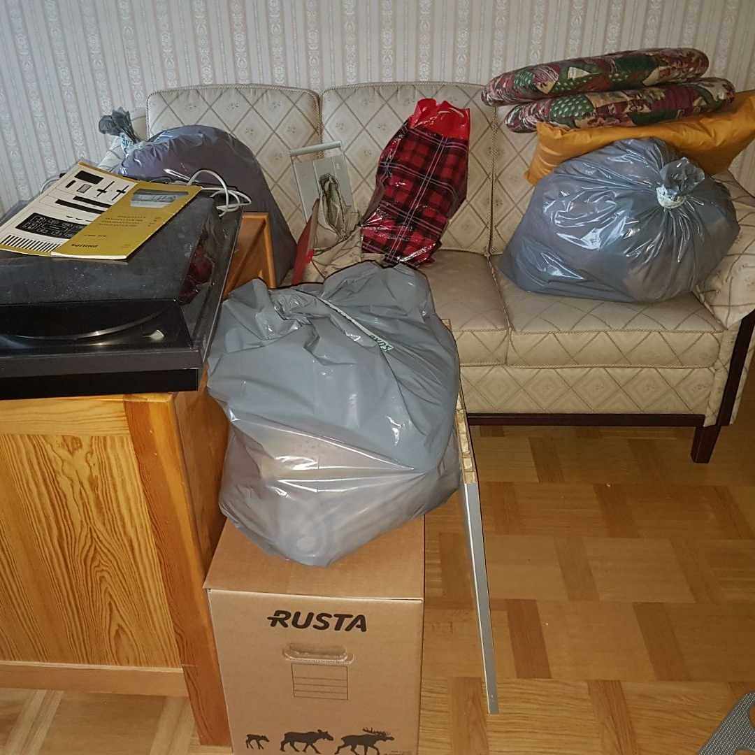 image of Säng, soffa och annat - Stockholm
