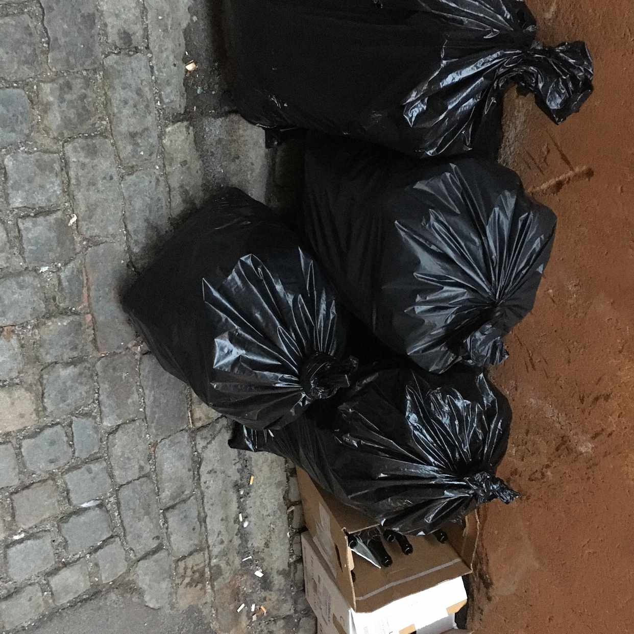 image of Garbage after the party - Stockholm