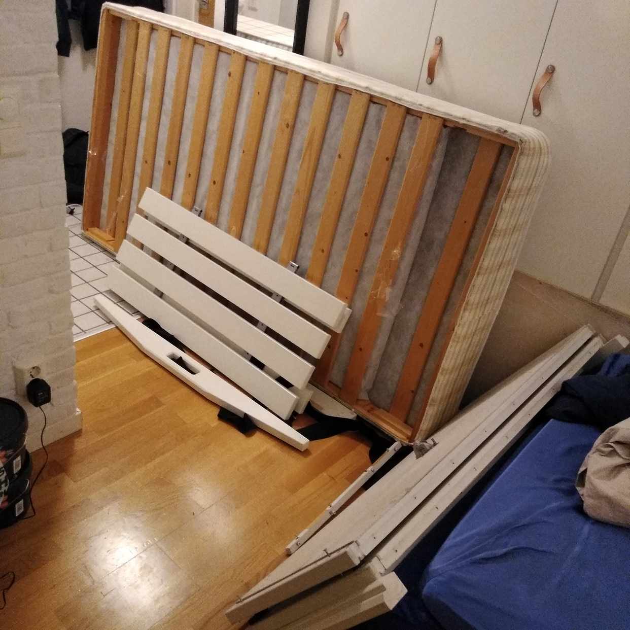 image of Sängskåp / wall bed - 