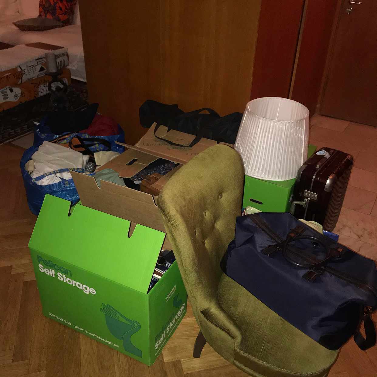 image of Flytt av säng & lådor - 