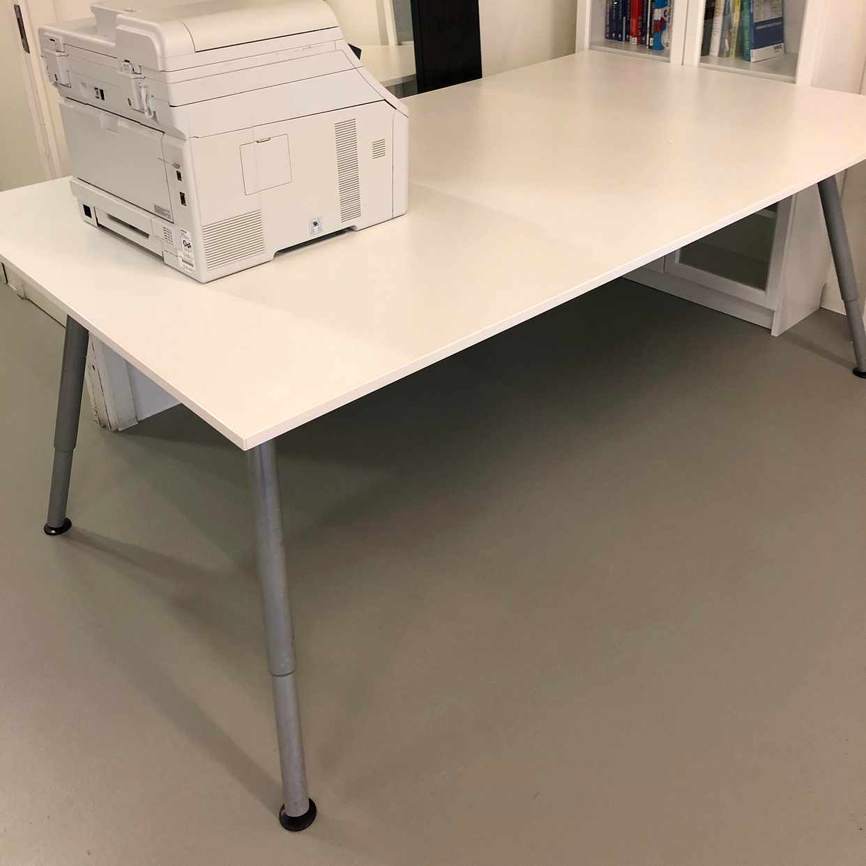 image of Bord+ kartonger - Stockholm