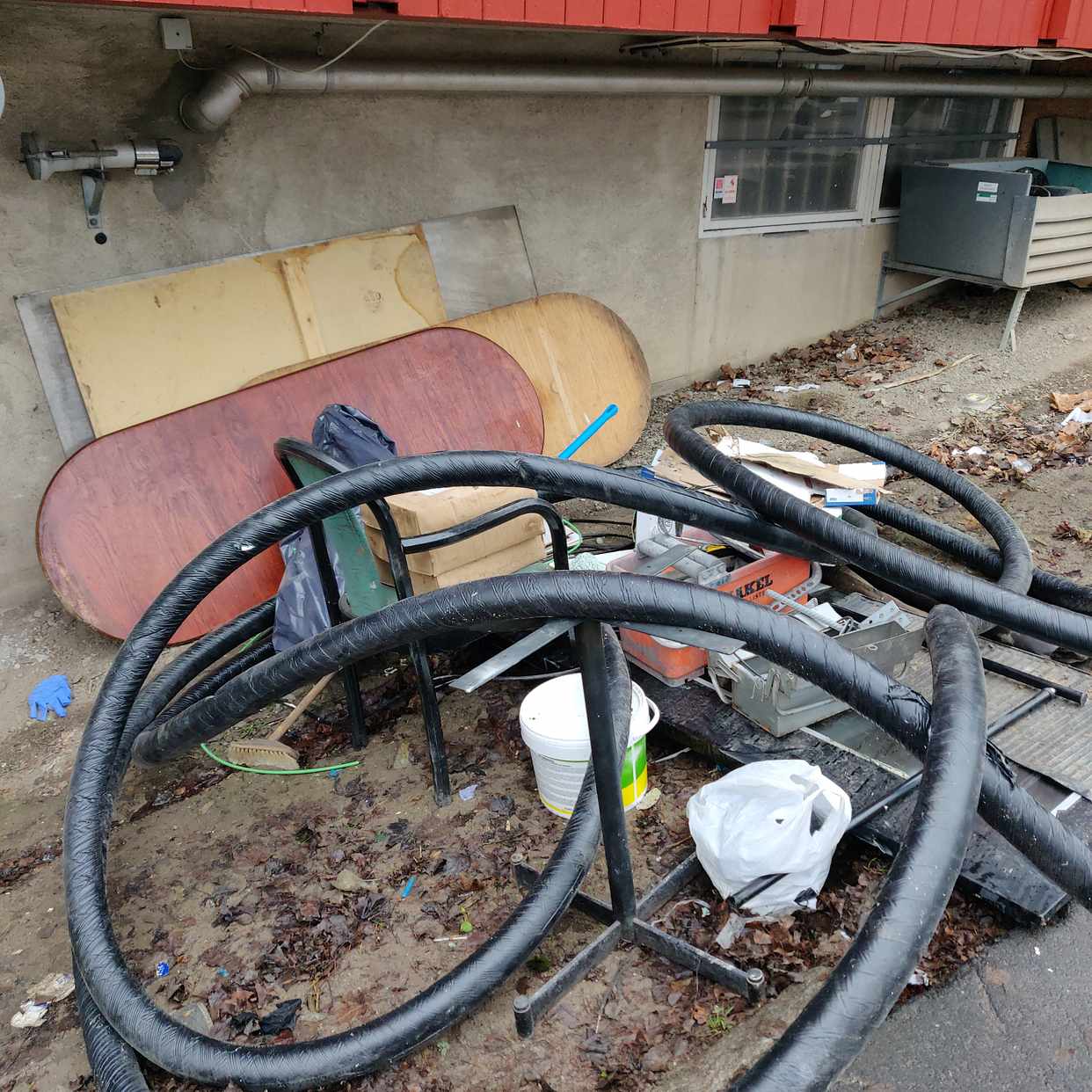 image of Diverse skräp - Vällingby