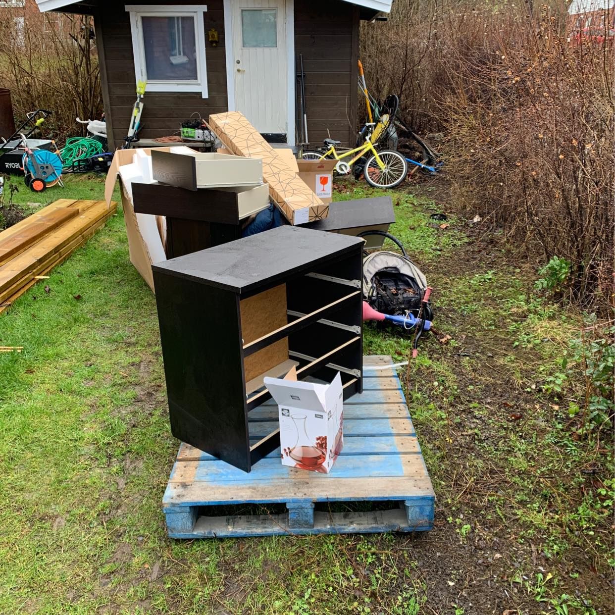 image of Diverse skräp - Stocksund