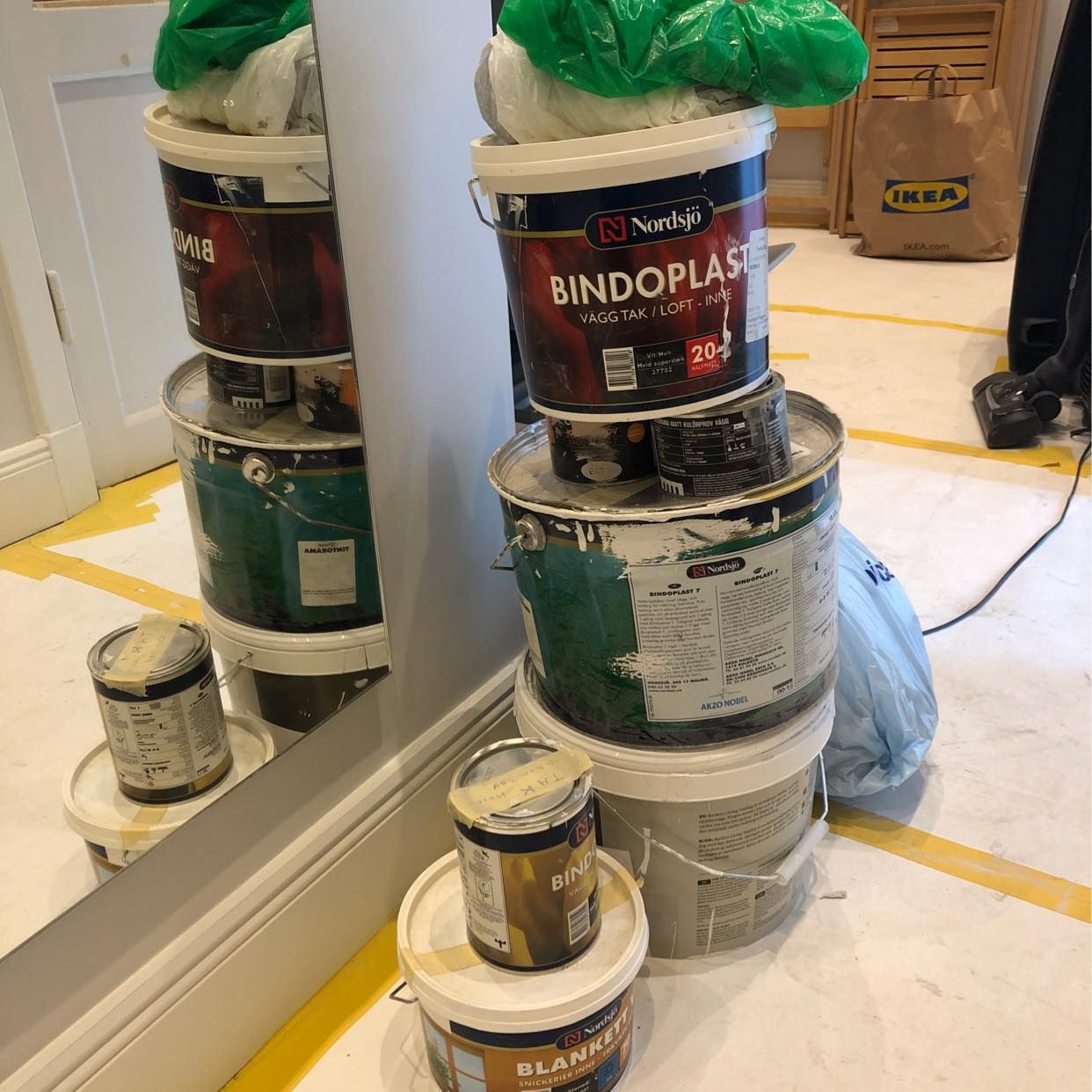 image of Old paint - Stockholm City